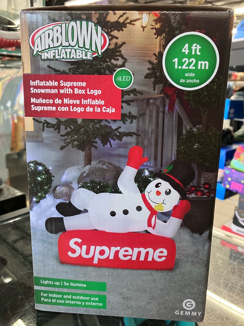 Supreme Large Inflatable Snowman White - Picture 4 of 5